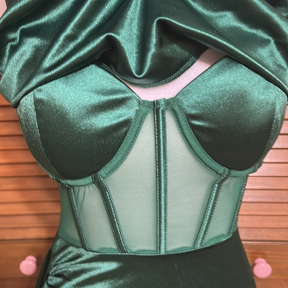 Windsor Elegant Green Evening Event Prom Corset Side Slit with Sash Gown Size S - Picture 3 of 10